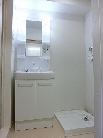 フォレストパーク・八番館