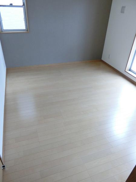 彦根市平田町の貸家