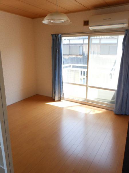 彦根市中藪町のアパート