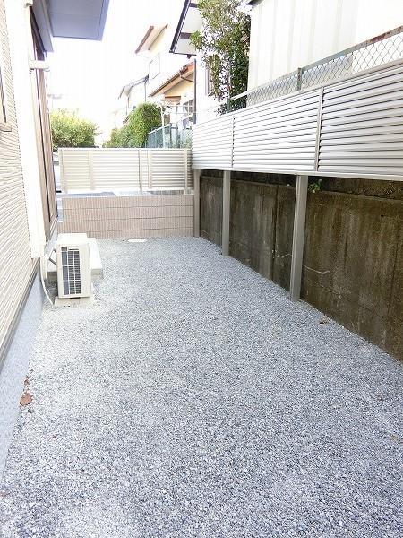 エスト　エノーム