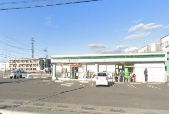 彦根市高宮町のマンション(ファミリーマート彦根高宮東店)