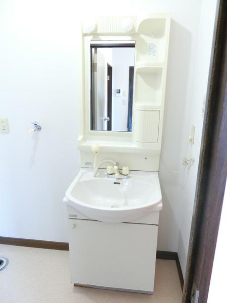 ヴィラ湯川　２
