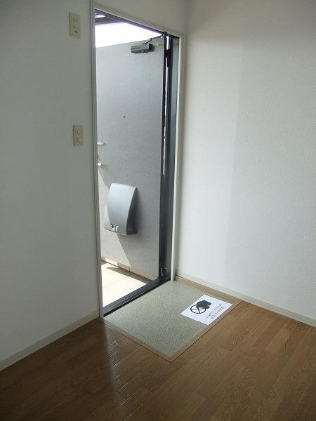 アサイハイツ(玄関)