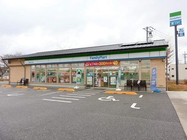 アーツ八坂(ファミリーマート滋賀県立大学前店)