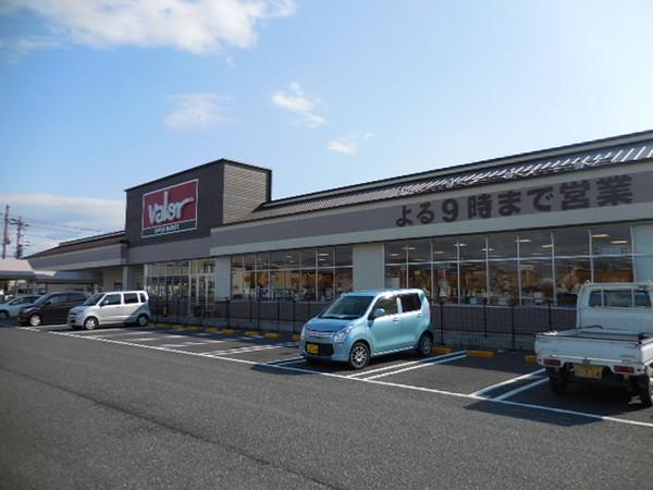 ウエスト　ヴィレッジ９(バロー南彦根店)
