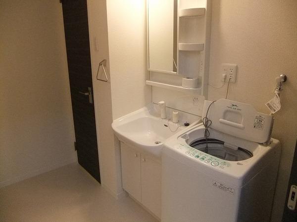 ブリリアント　ガーデン　（Ａ棟）