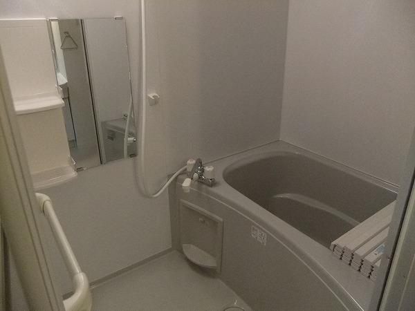 ブリリアント　ガーデン　（Ａ棟）