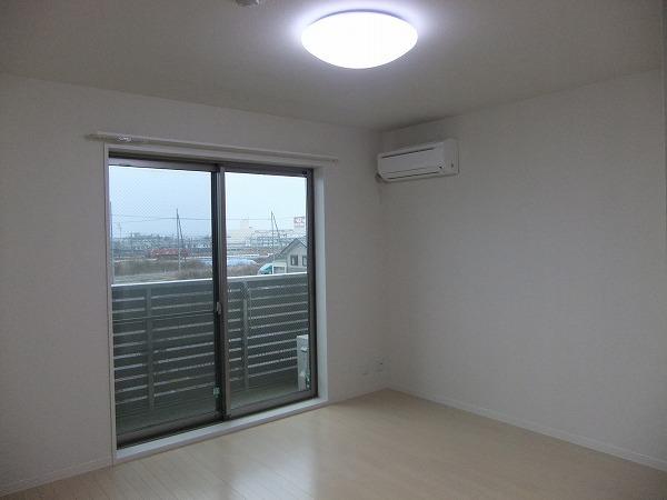 ブリリアント　ガーデン　（Ａ棟）