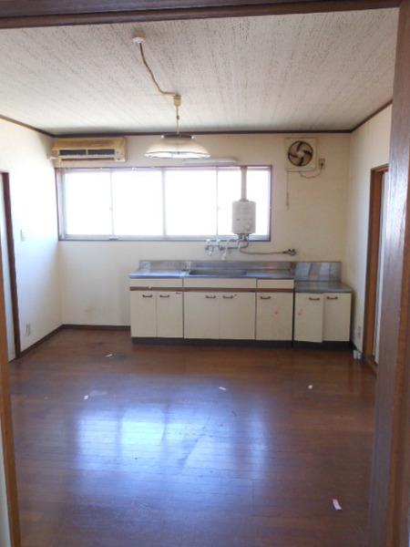 彦根市平田町のアパート