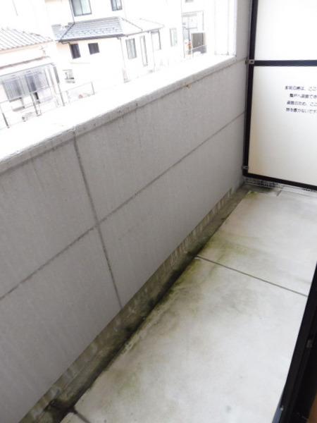 米原市宇賀野のアパート