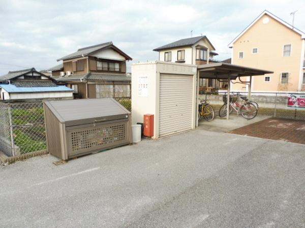 米原市宇賀野のアパート