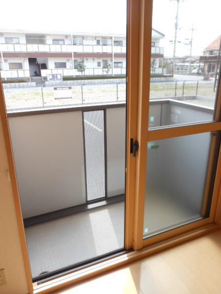 彦根市川瀬馬場町のアパート