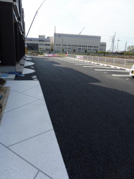 グランドソレーユ壱番館(駐車場)