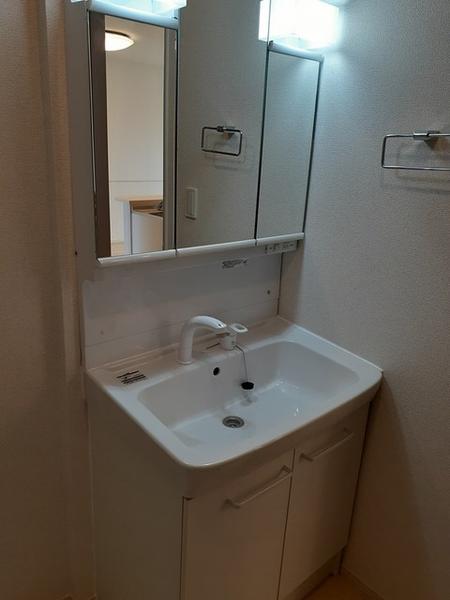 アストライア寄洲