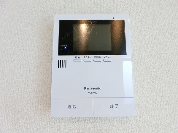 エスト　エノーム