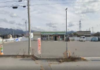 メゾンあおき2(ファミリーマート彦根高宮町店)