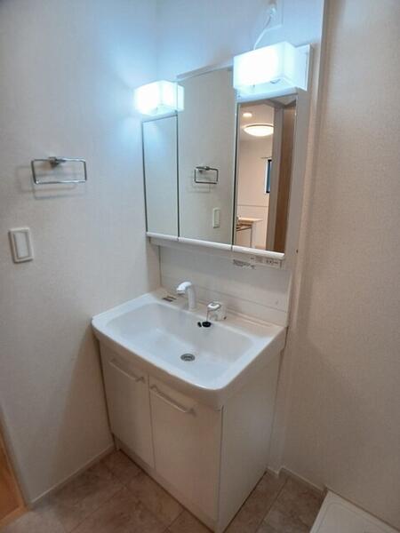 ビートルハウス野田山１