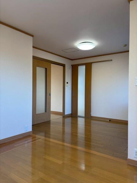 アップフィールド