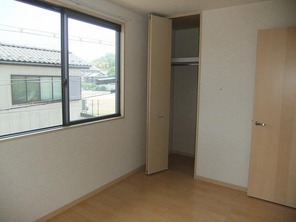 彦根市東沼波町のアパート