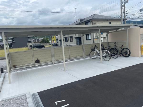 シャーメゾン　テミス