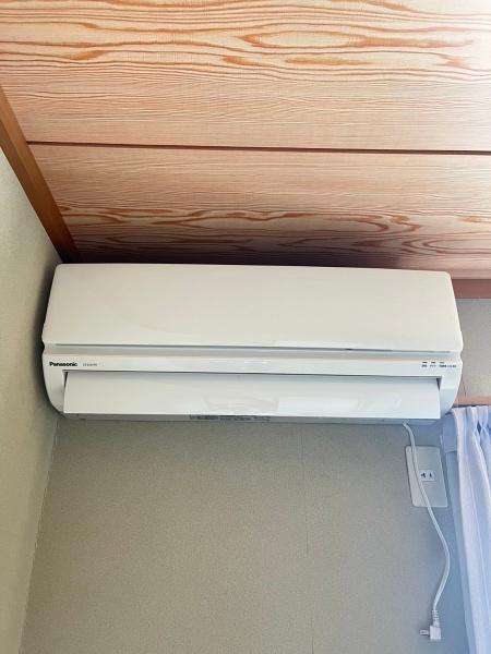 米原市下多良３丁目のアパート