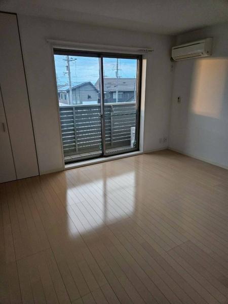 ブリリアント　ガーデン　（Ａ棟）