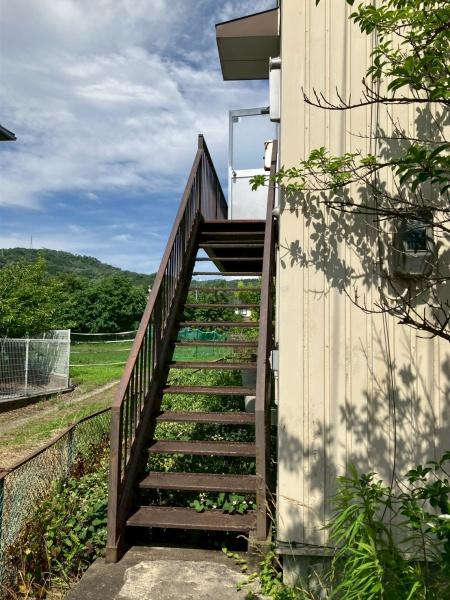 彦根市野田山町の倉庫