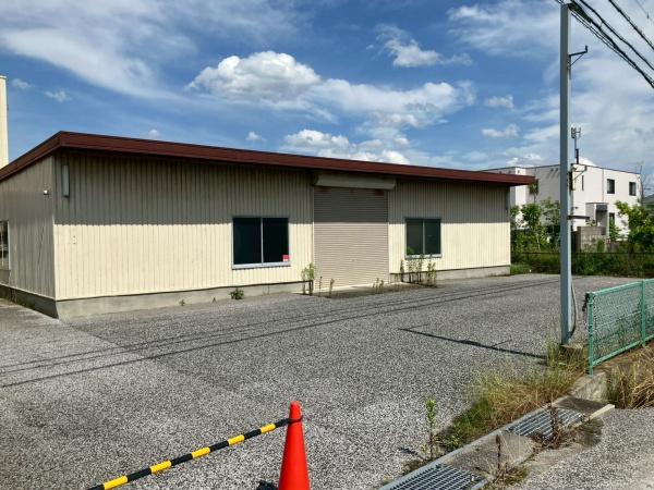 彦根市野田山町の倉庫
