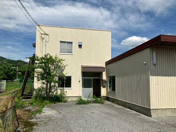 彦根市野田山町の倉庫