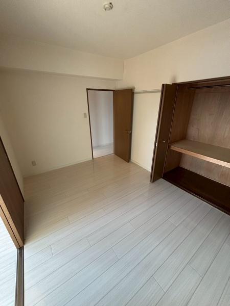 スーリール１番館