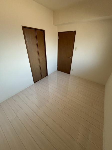 スーリール１番館