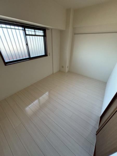 スーリール１番館