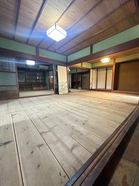米原市樋口の貸家