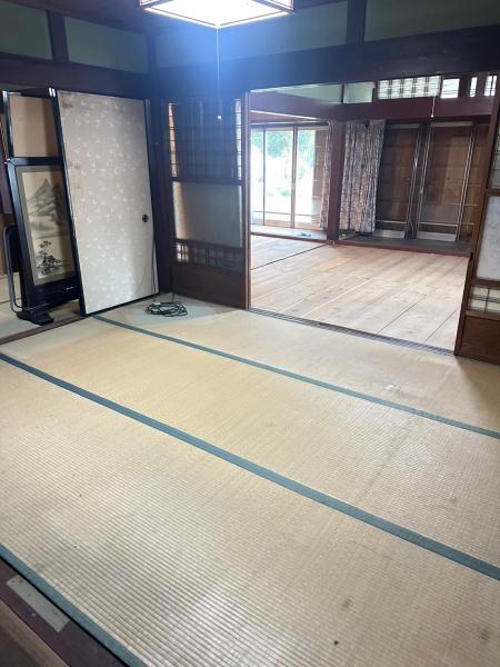 米原市樋口の貸家