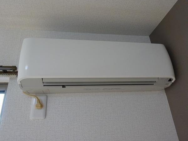 彦根市芹川町のアパート