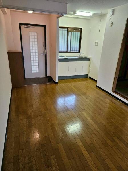 シャトル弐番館