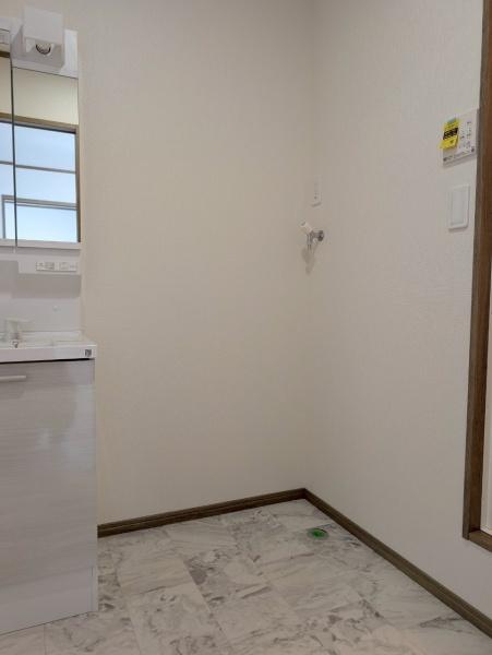 愛知郡愛荘町島川のアパート