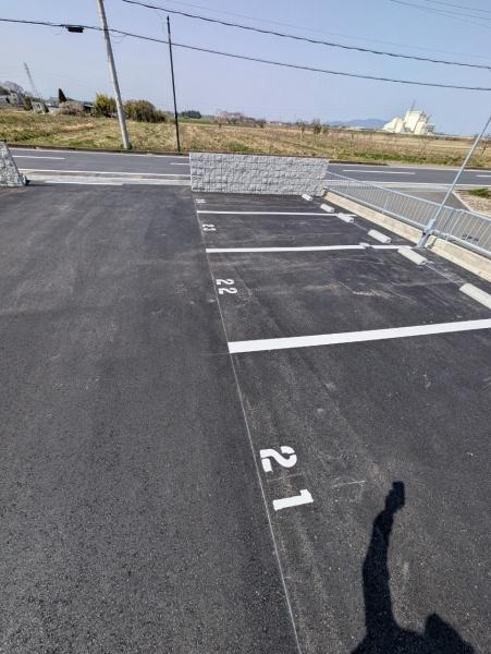 愛知郡愛荘町島川のアパート