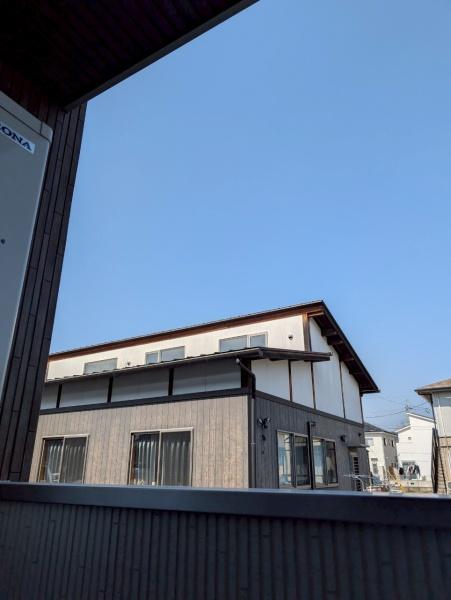 愛知郡愛荘町島川のアパート