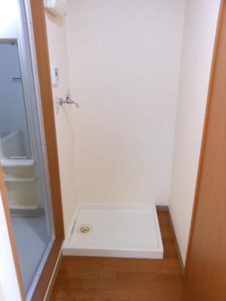 犬上郡豊郷町大字下枝のマンション