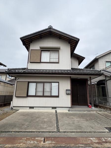 彦根市日夏町の貸家