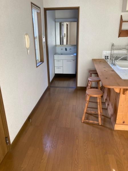 彦根市葛籠町の貸家