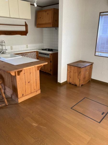彦根市葛籠町の貸家
