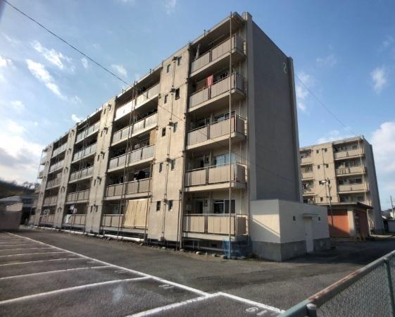 彦根市鳥居本町のマンション