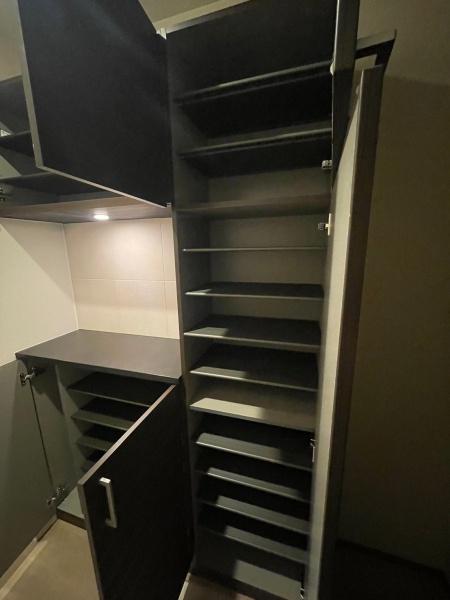 米原市下多良３丁目のマンション