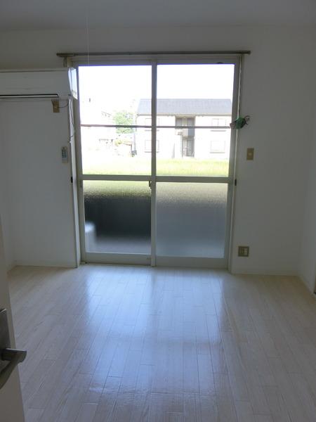 彦根市後三条町のアパート