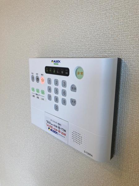 米原市下多良２丁目のアパート