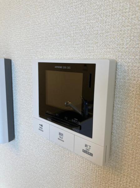 米原市下多良２丁目のアパート
