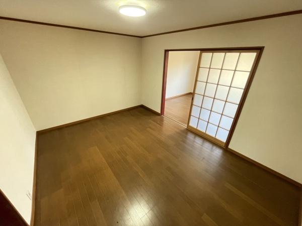 米原市上多良町借家