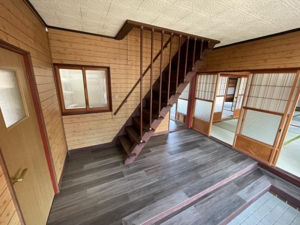 米原市上多良町借家